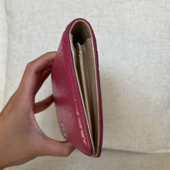 Chanel Hot Pink Camellia Bifold Wallet - Picture 4 of 13